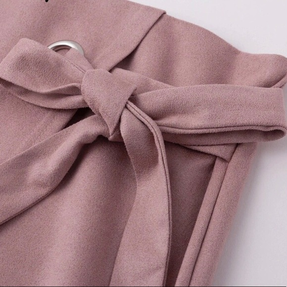 ✨HP!✨Dusty Pink Faux Suede Mini Skirt✨ - Picture 4 of 7